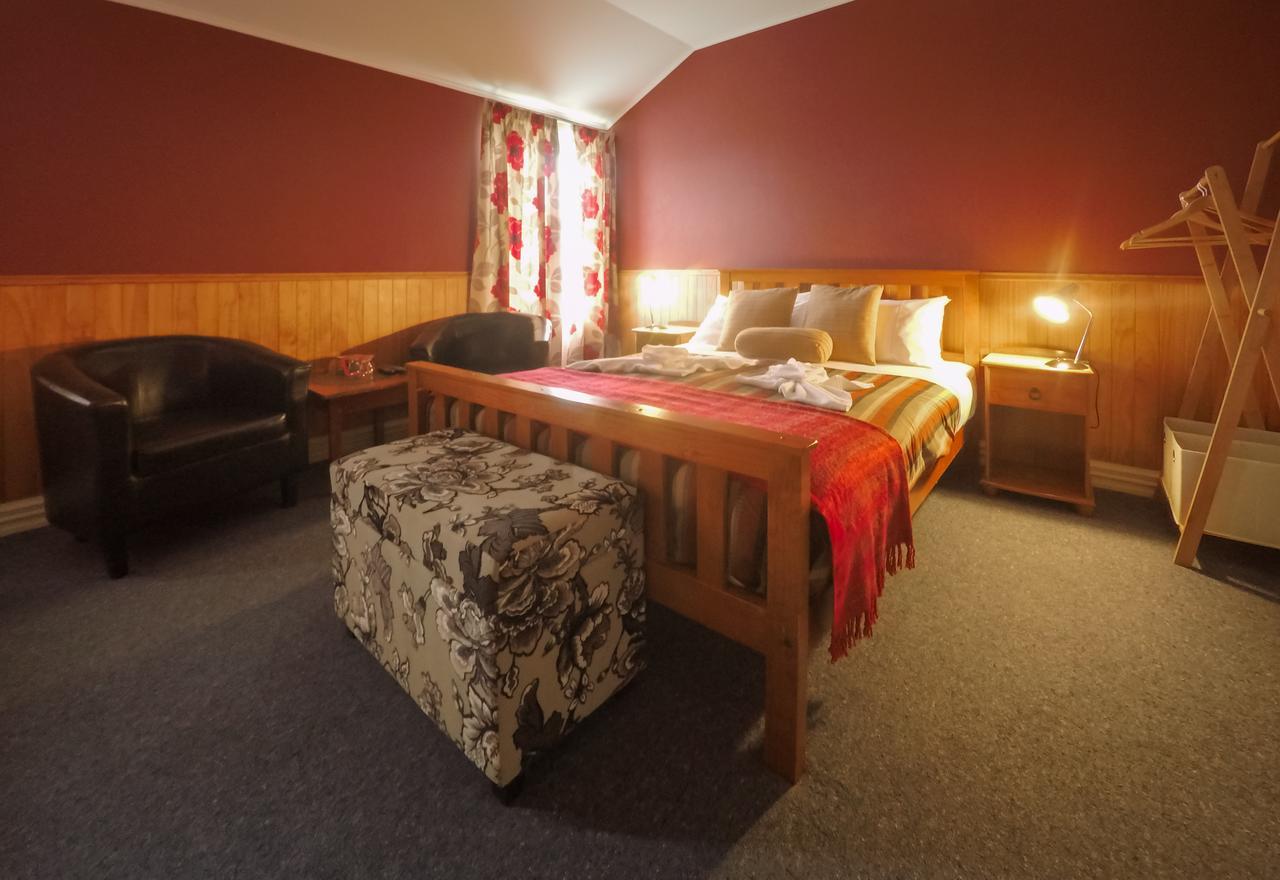 Stony River Hotel Okato Extérieur photo